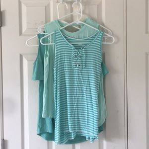 3 teal Old Navy tops